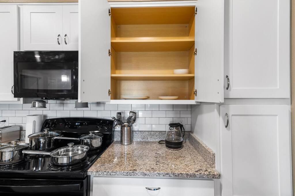 Elegant 1Br/1Ba Condo With Pool, Gym And Laundry Melbourne Dış mekan fotoğraf
