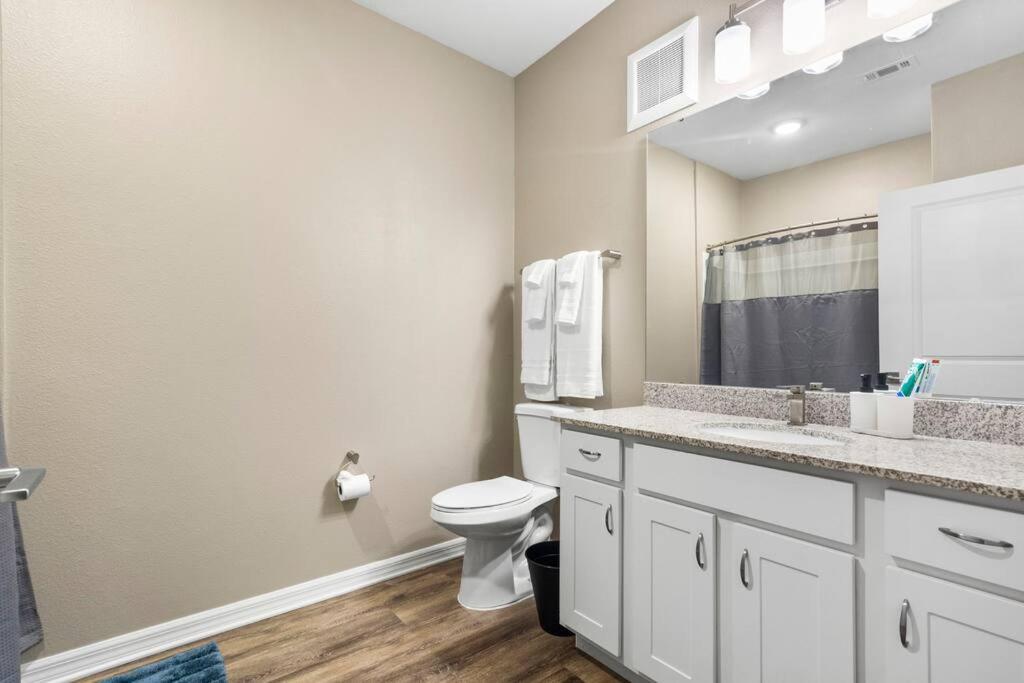 Elegant 1Br/1Ba Condo With Pool, Gym And Laundry Melbourne Dış mekan fotoğraf