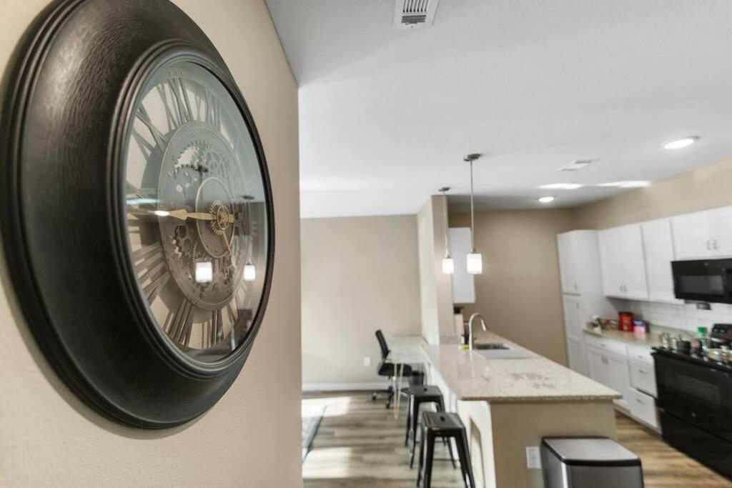 Elegant 1Br/1Ba Condo With Pool, Gym And Laundry Melbourne Dış mekan fotoğraf
