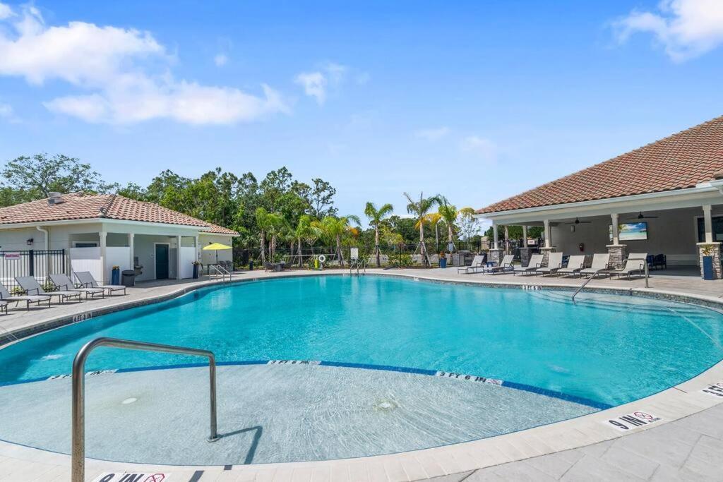 Elegant 1Br/1Ba Condo With Pool, Gym And Laundry Melbourne Dış mekan fotoğraf