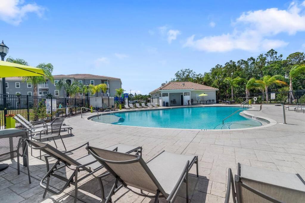 Elegant 1Br/1Ba Condo With Pool, Gym And Laundry Melbourne Dış mekan fotoğraf